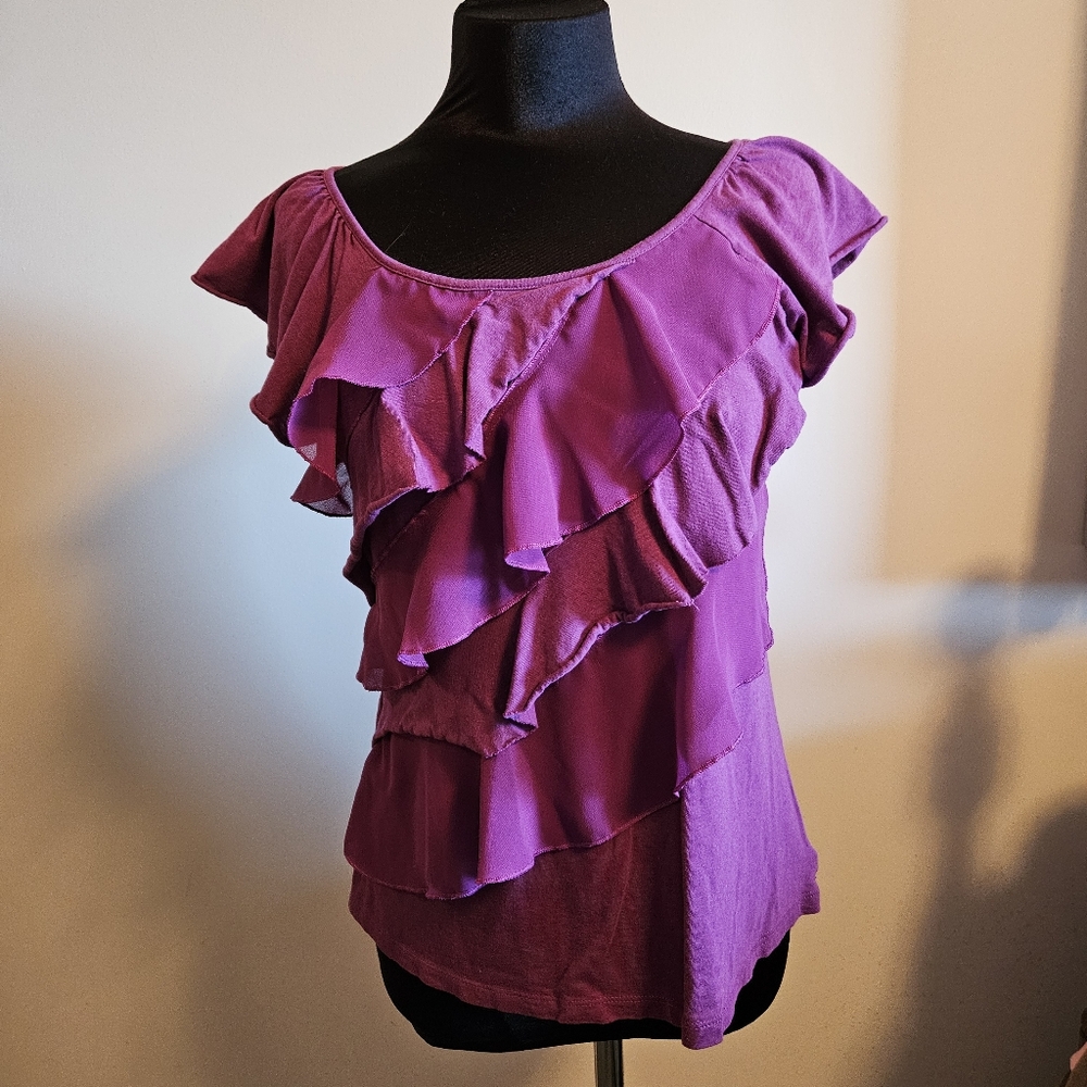 Old Navy Purple/Berry Ruffle Top Size Medium